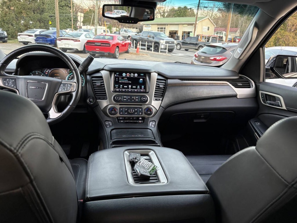 2019 GMC Yukon Image 24