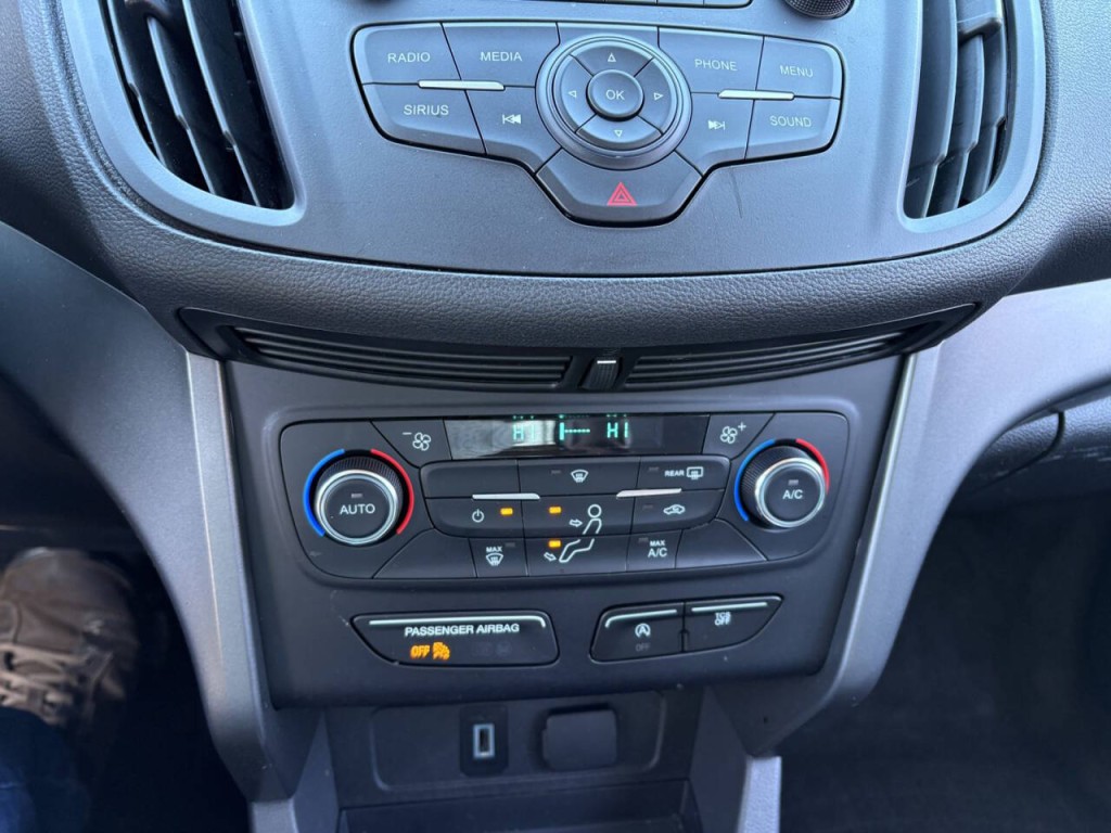 2017 Ford Escape Image 19