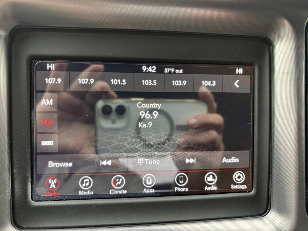 2020 Dodge Challenger Image 17