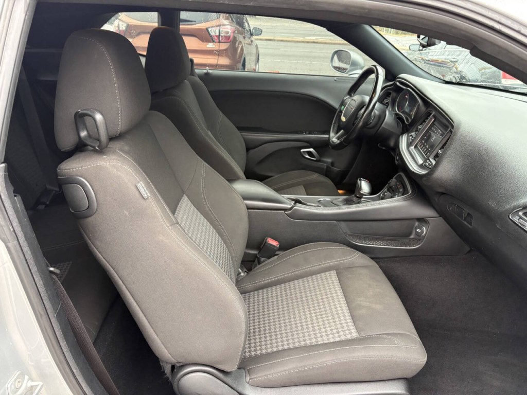 2020 Dodge Challenger Image 24