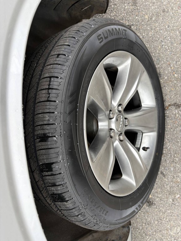 2020 Dodge Challenger Image 29