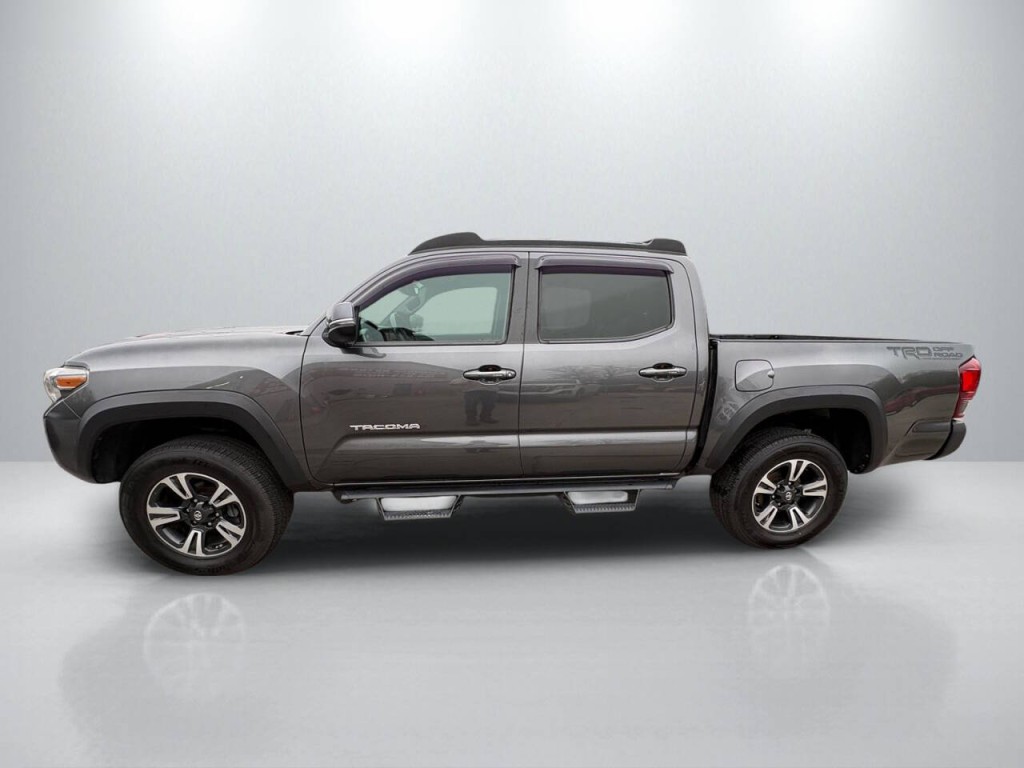 2019 Toyota Tacoma Image 4