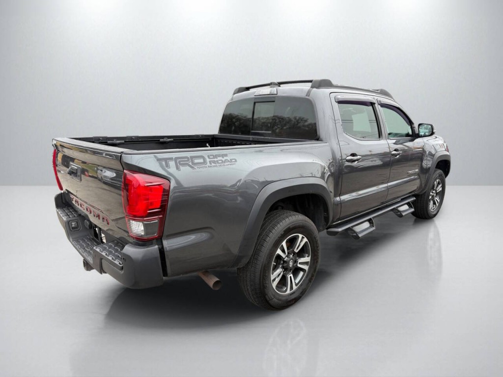 2019 Toyota Tacoma Image 7
