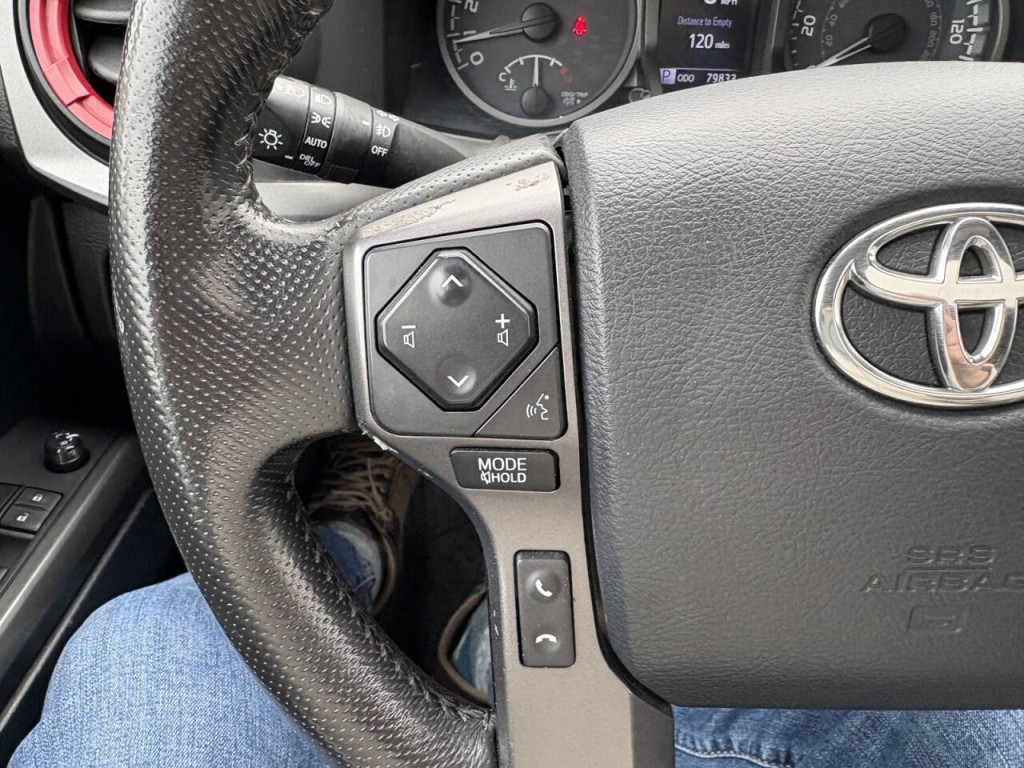 2019 Toyota Tacoma Image 14