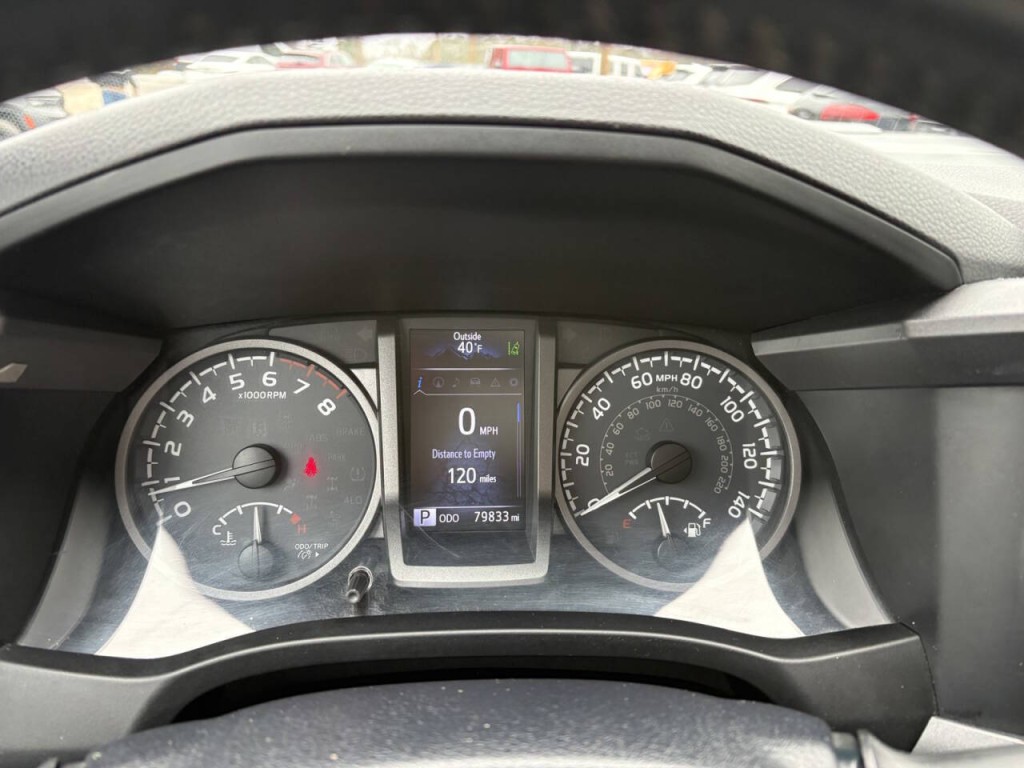 2019 Toyota Tacoma Image 15