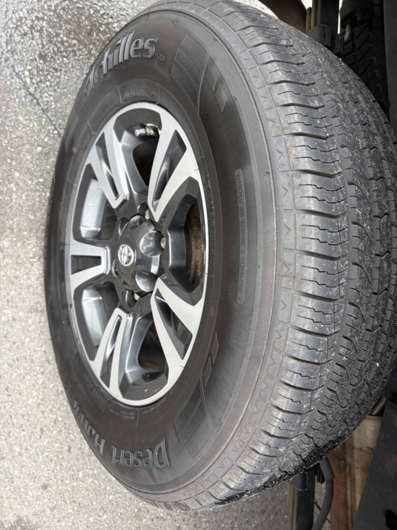 2019 Toyota Tacoma Image 32