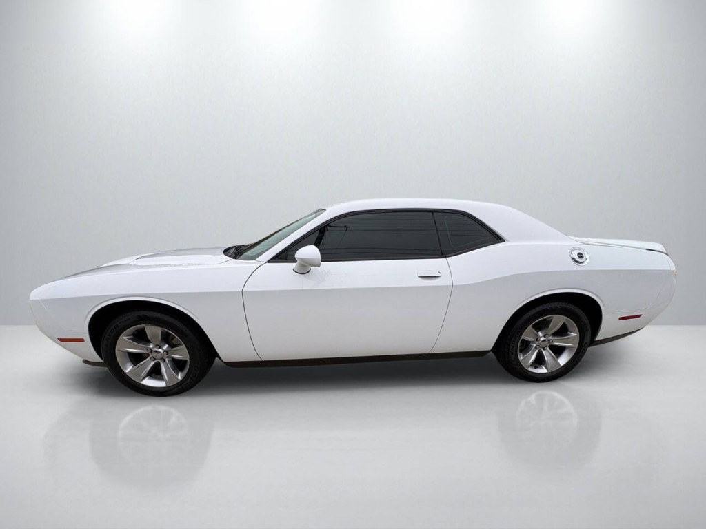 2021 Dodge Challenger Image 4