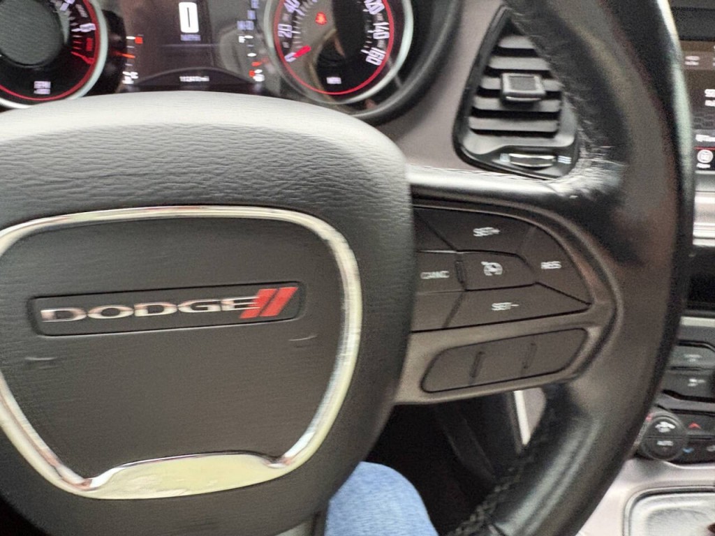 2021 Dodge Challenger Image 13