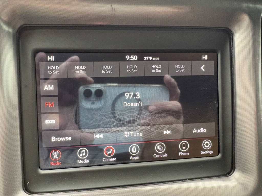 2021 Dodge Challenger Image 17