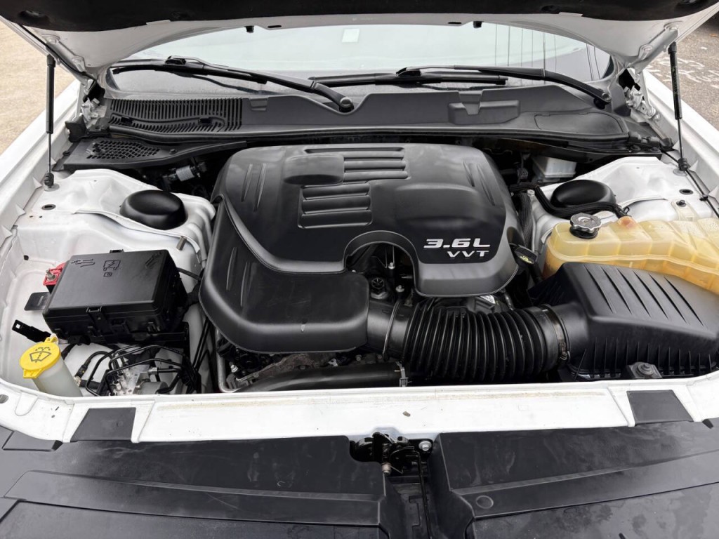 2021 Dodge Challenger Image 24