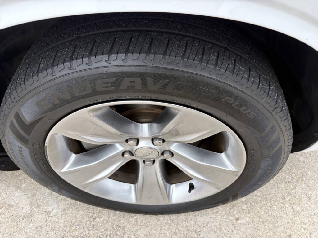 2021 Dodge Challenger Image 25