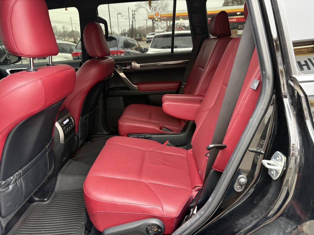 2022 Lexus GX 460 Image 29