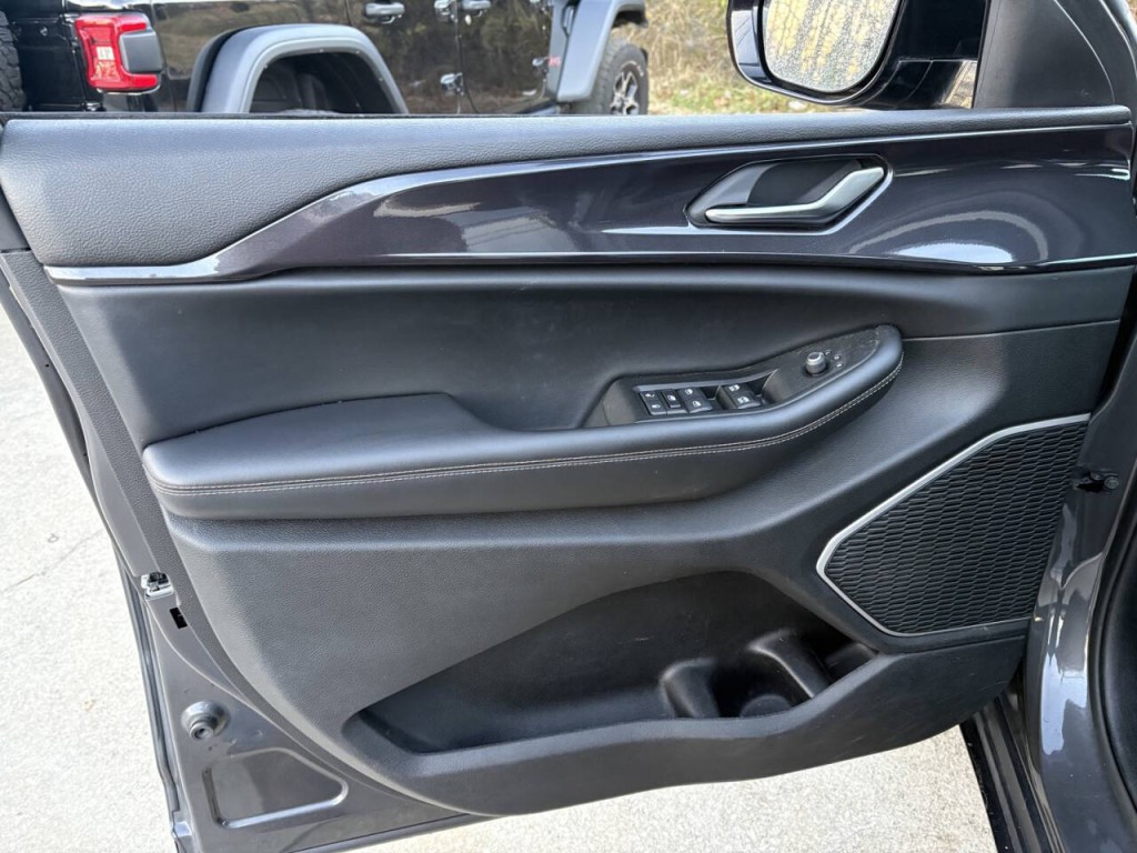 2021 Jeep Grand Cherokee Image 9