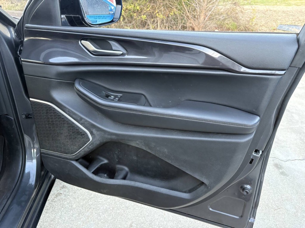 2021 Jeep Grand Cherokee Image 28