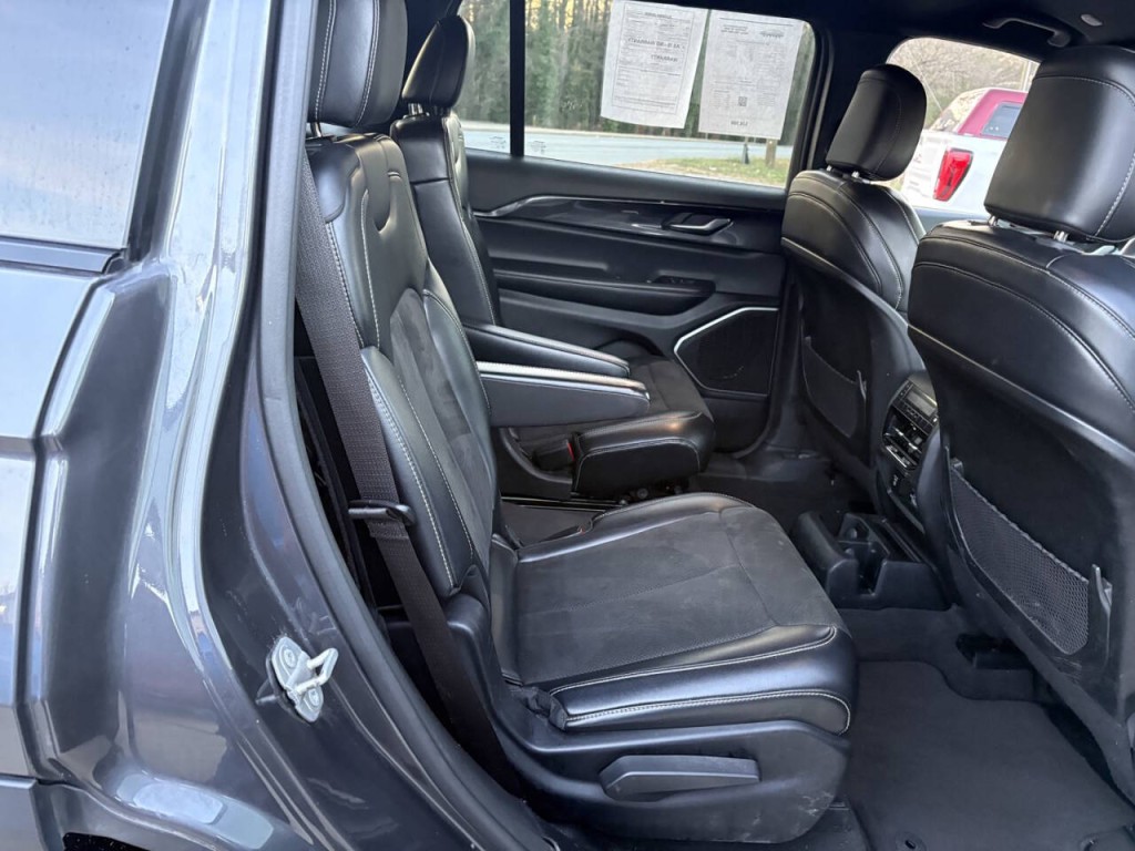 2021 Jeep Grand Cherokee Image 32