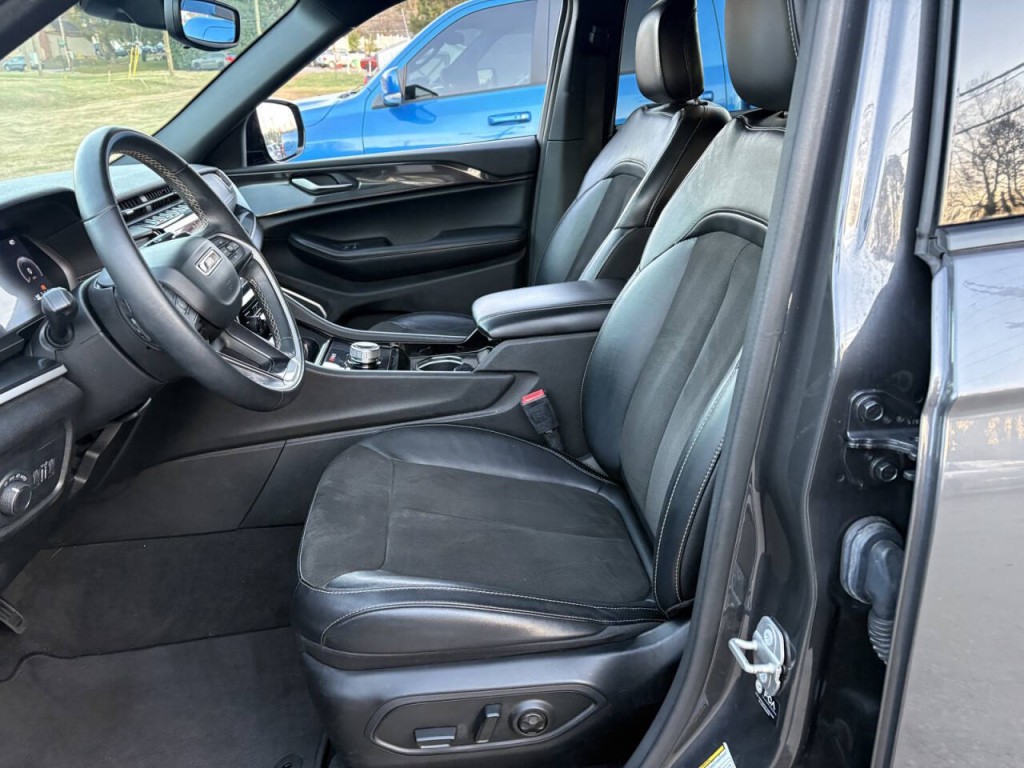 2021 Jeep Grand Cherokee Image 10