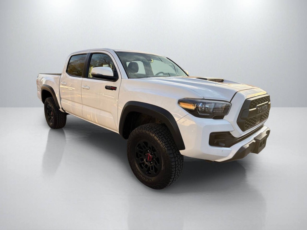 2019 Toyota Tacoma Image 3