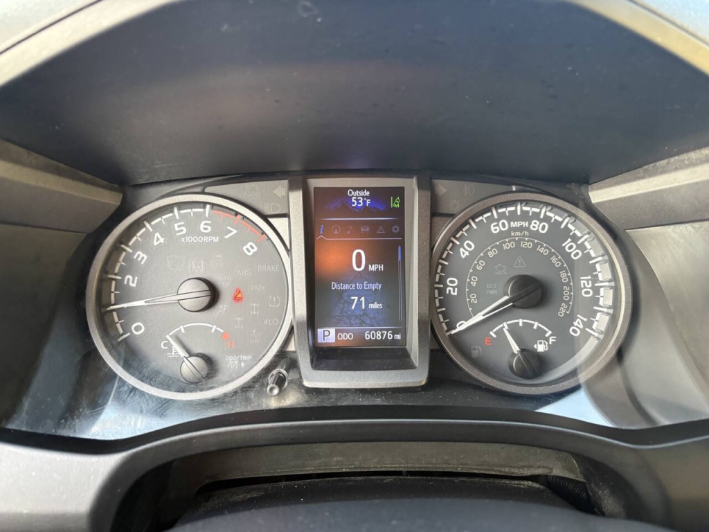 2019 Toyota Tacoma Image 17