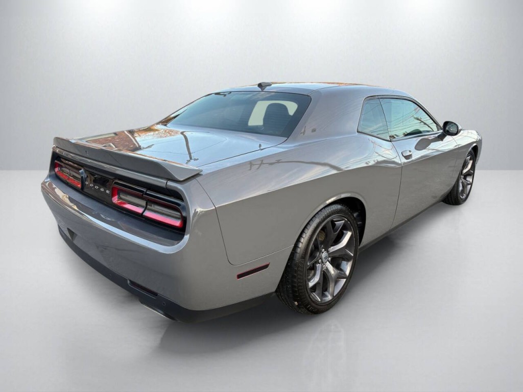 2018 Dodge Challenger Image 7