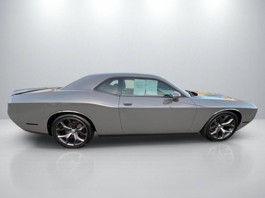 2018 Dodge Challenger Image 8