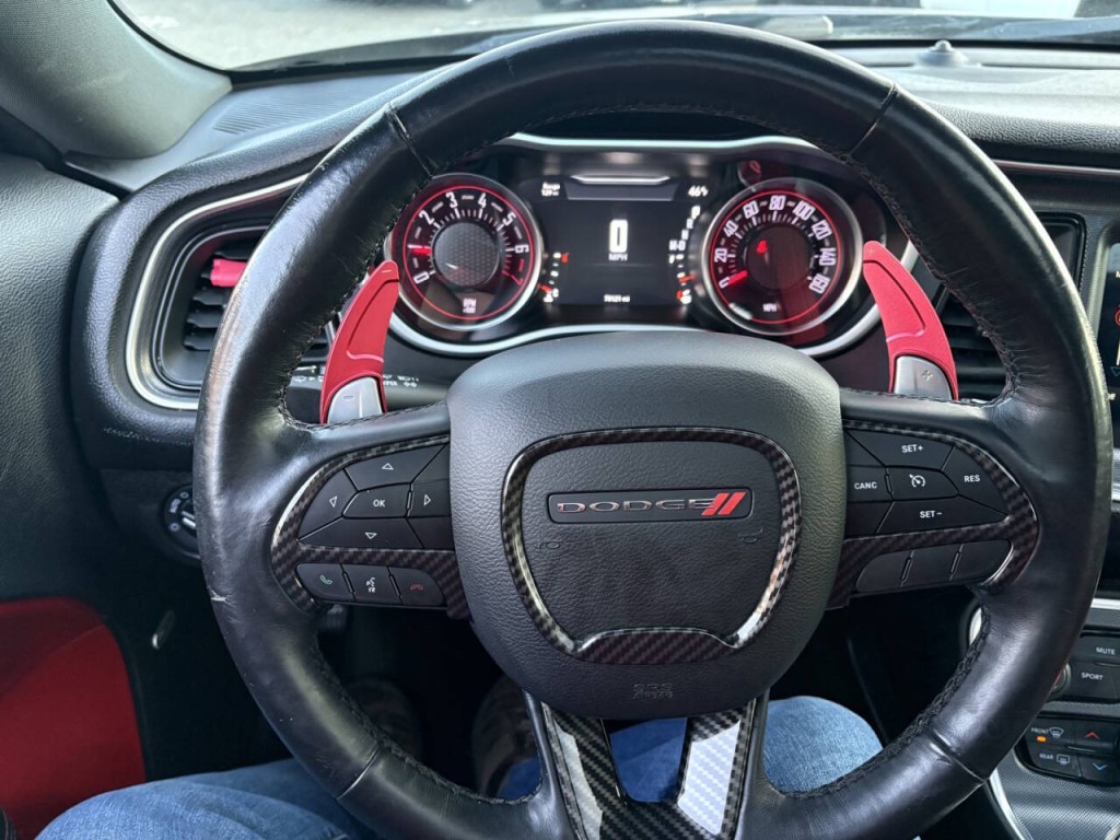 2018 Dodge Challenger Image 15