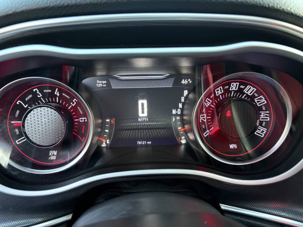 2018 Dodge Challenger Image 18