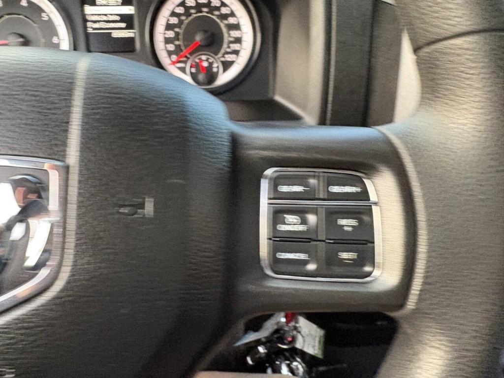 2023 RAM 1500 Image 13