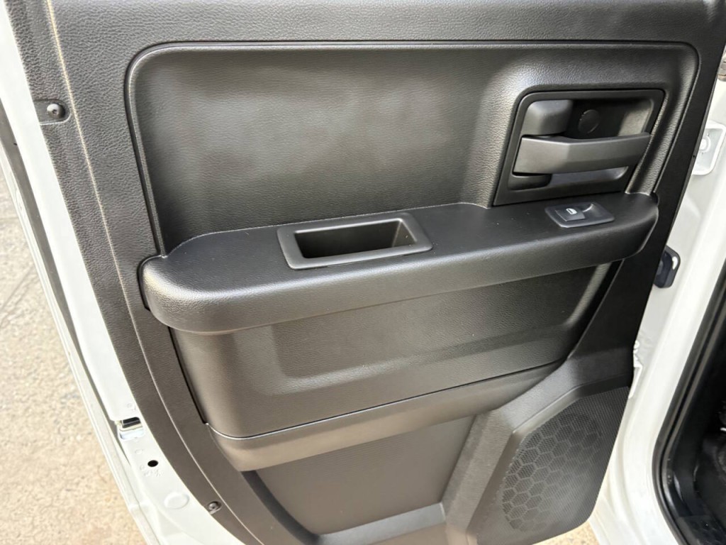 2023 RAM 1500 Image 21