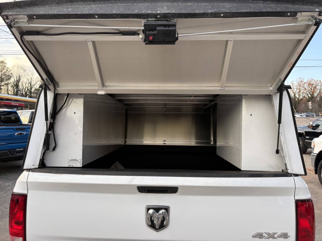 2023 RAM 1500 Image 24