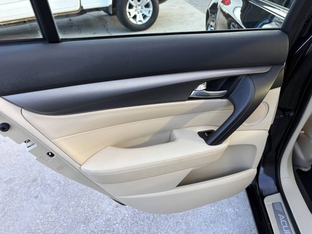2014 Acura TL Image 25
