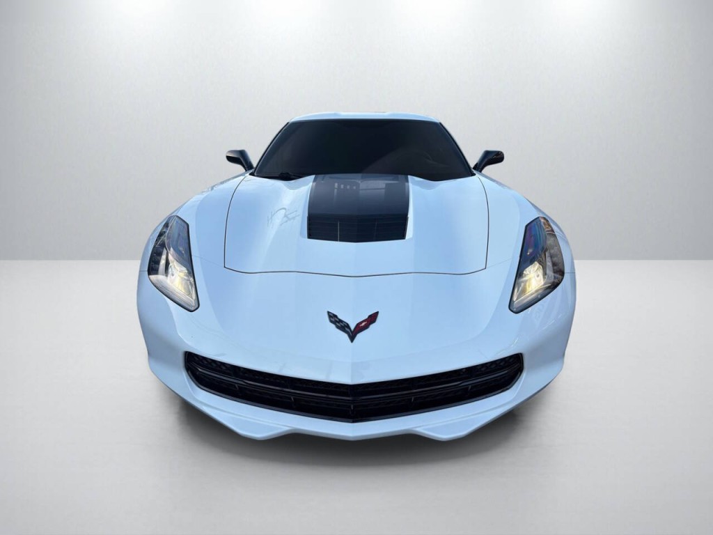 2018 Chevrolet Corvette Image 2