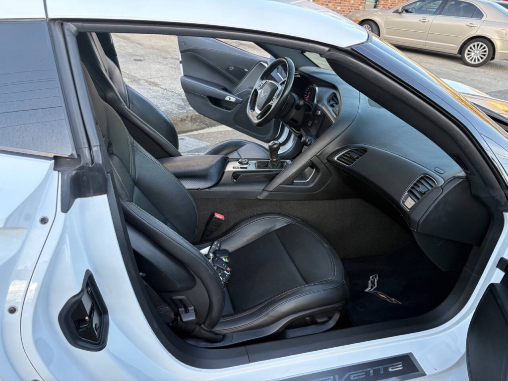 2018 Chevrolet Corvette Image 12
