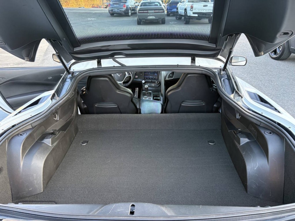 2018 Chevrolet Corvette Image 13