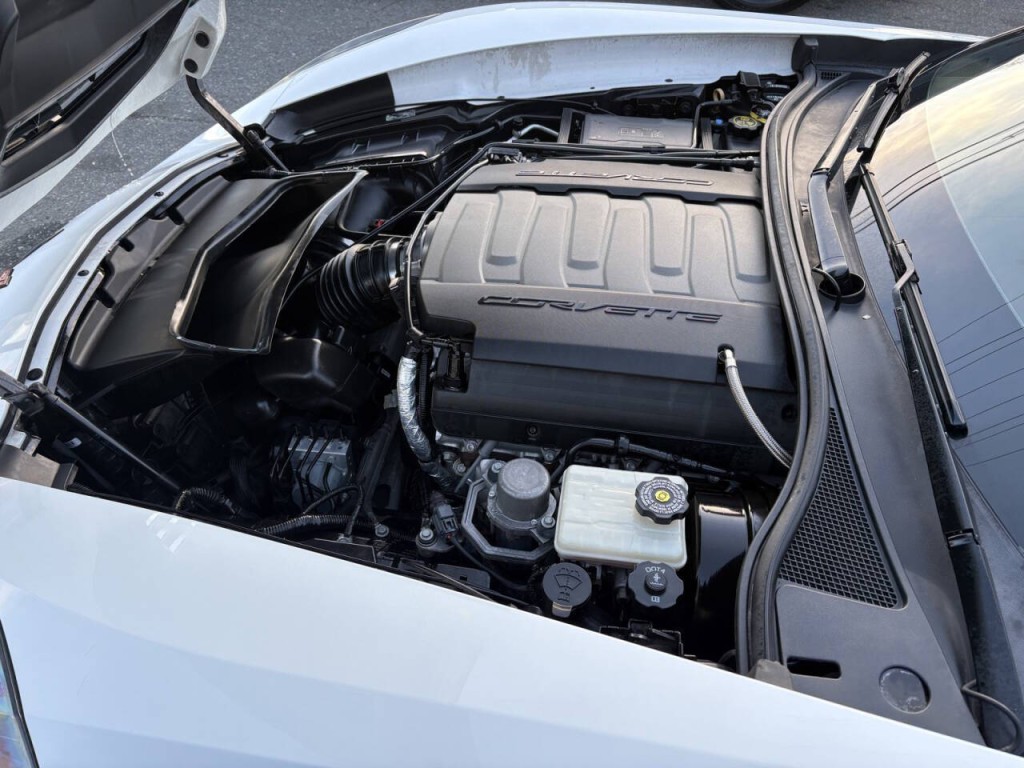 2018 Chevrolet Corvette Image 14