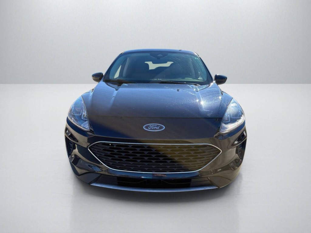 2021 Ford Escape Image 2