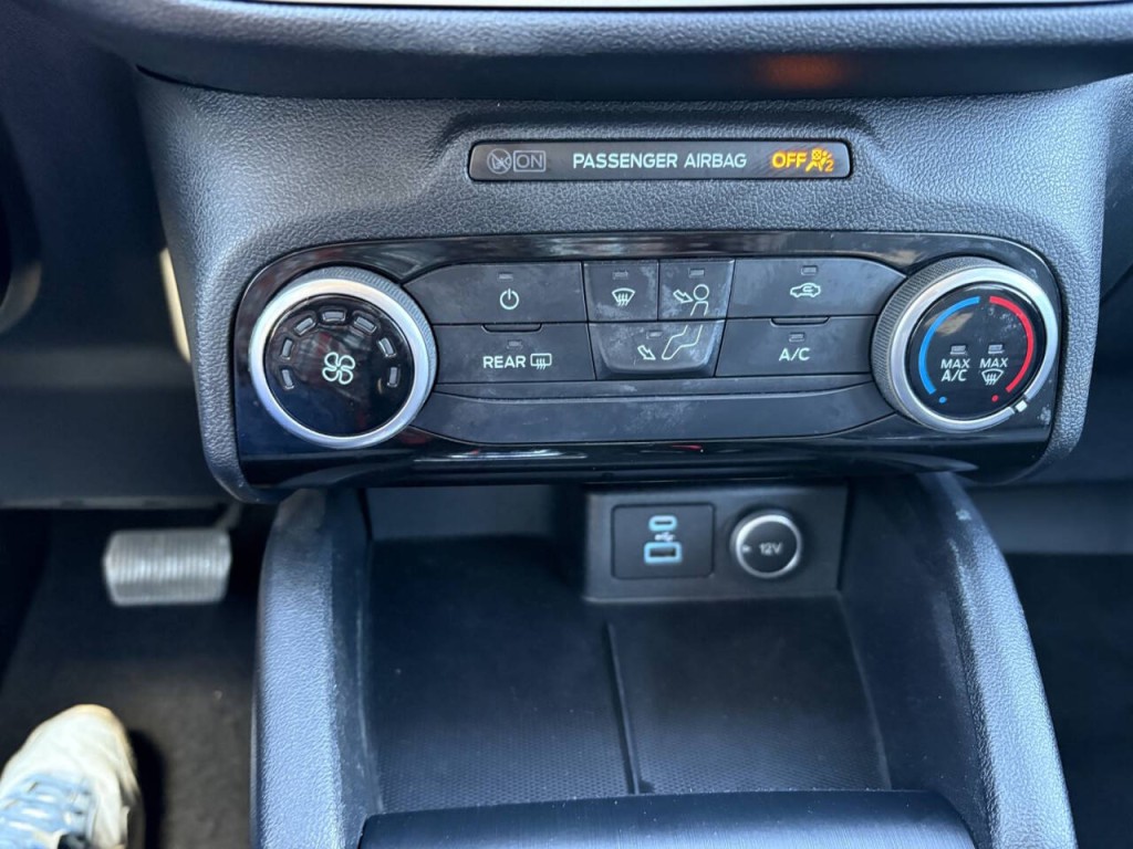 2021 Ford Escape Image 15