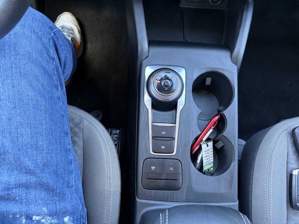 2021 Ford Escape Image 16