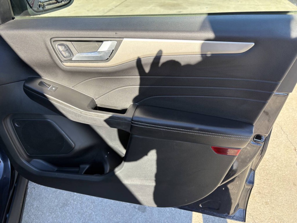 2021 Ford Escape Image 22