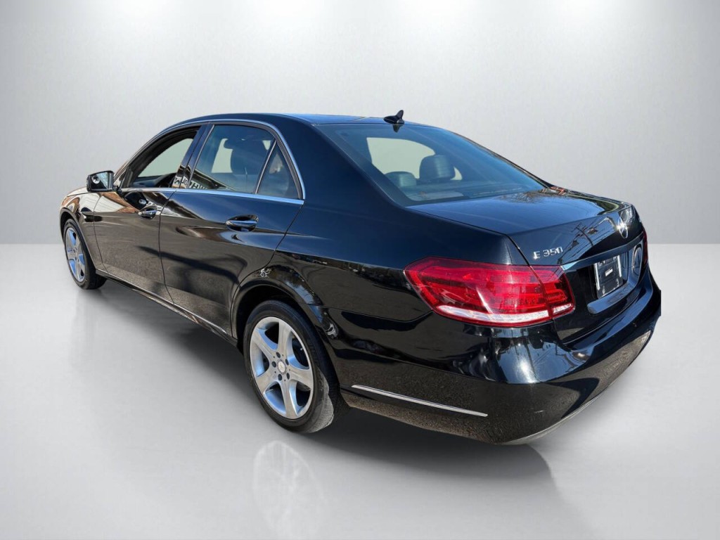 2016 Mercedes-Benz E-Class Image 5