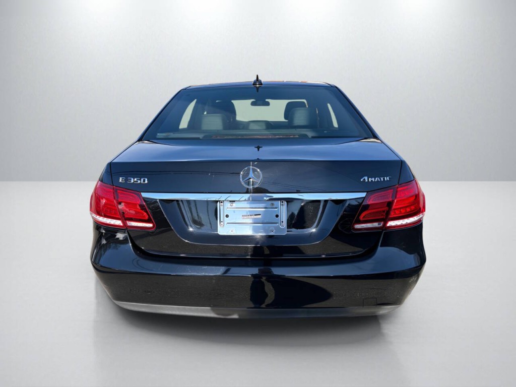 2016 Mercedes-Benz E-Class Image 6