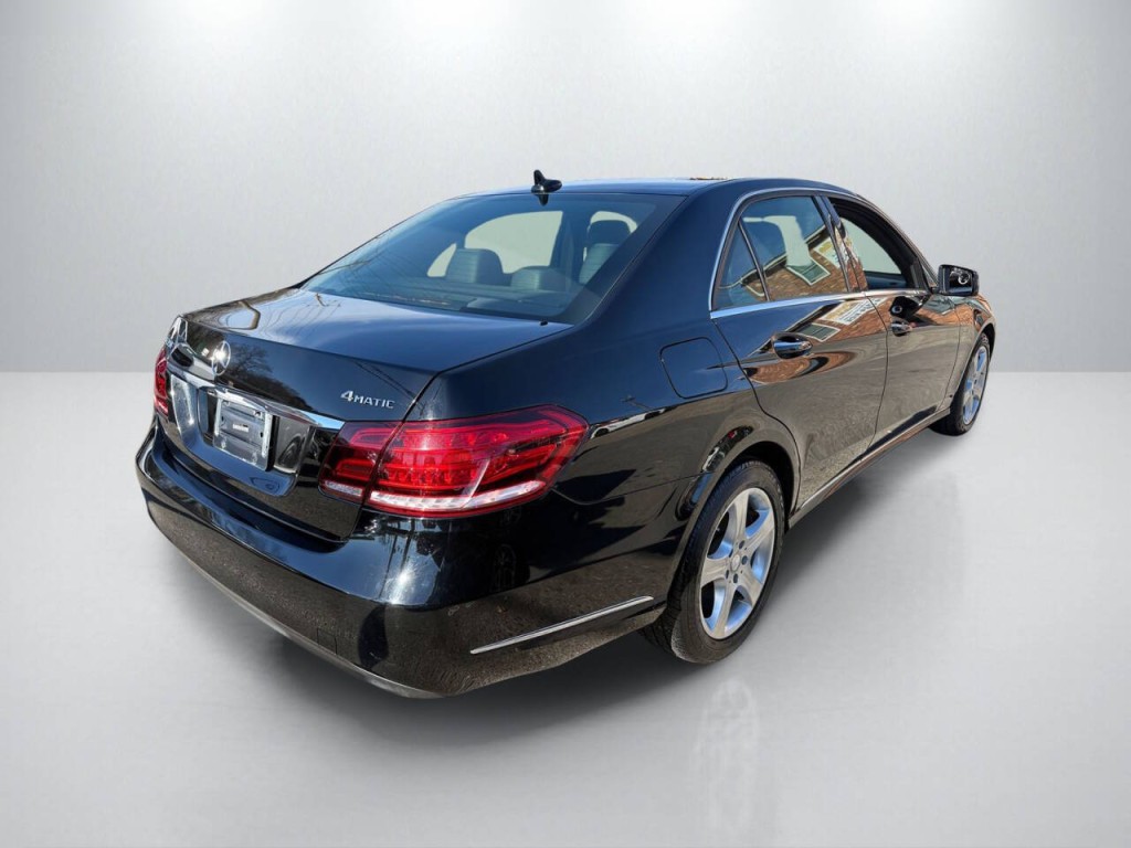 2016 Mercedes-Benz E-Class Image 7