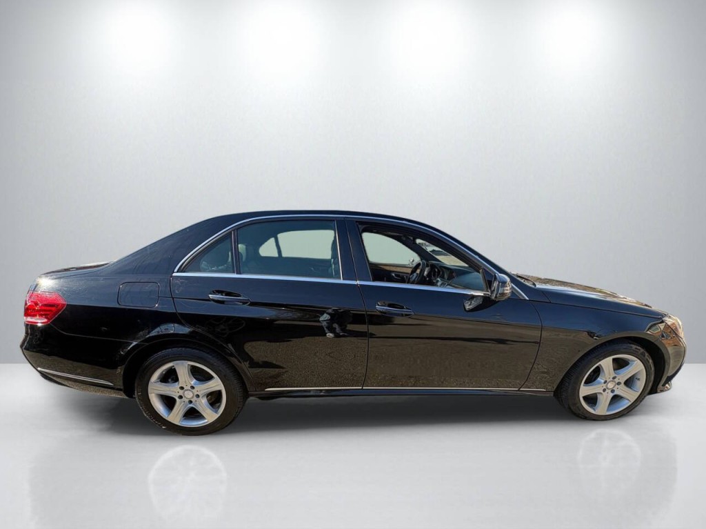 2016 Mercedes-Benz E-Class Image 8