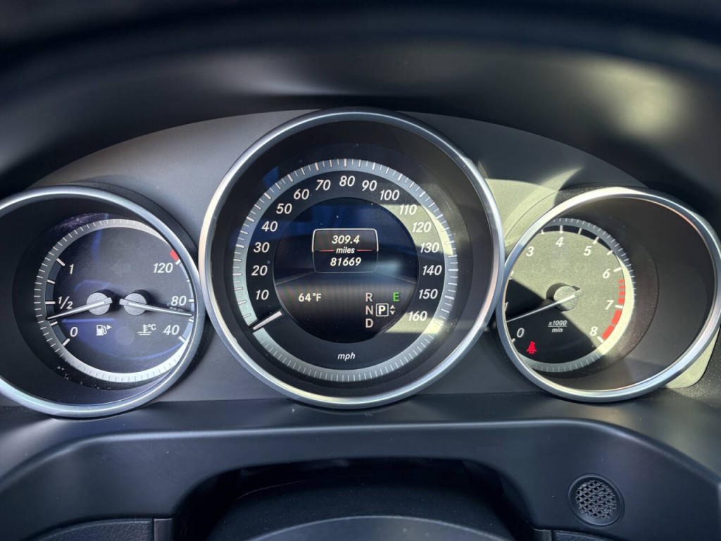 2016 Mercedes-Benz E-Class Image 17