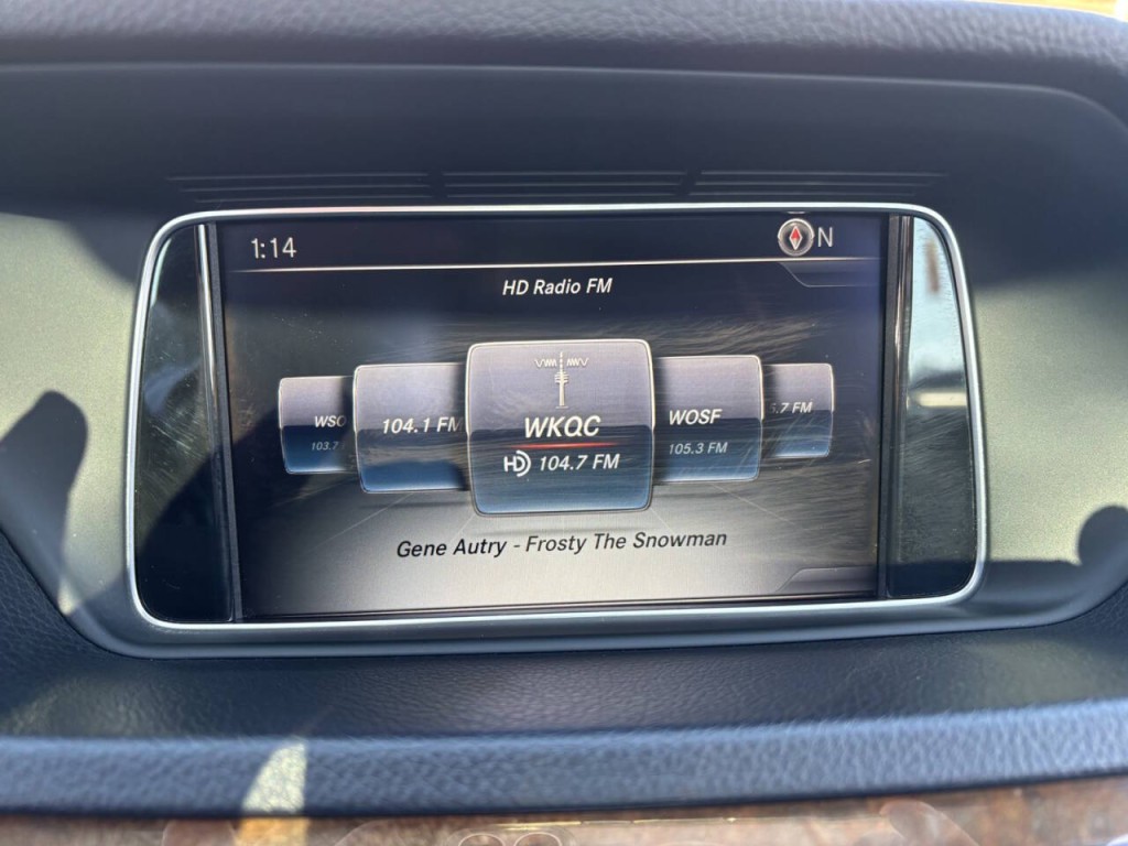 2016 Mercedes-Benz E-Class Image 18