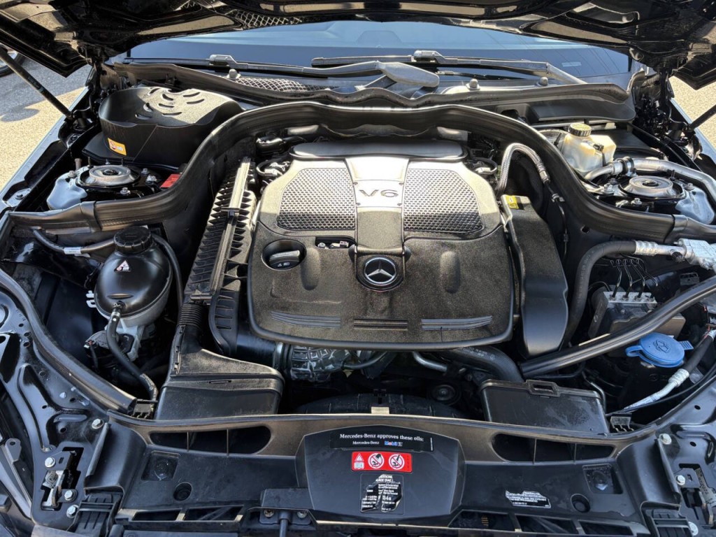 2016 Mercedes-Benz E-Class Image 32