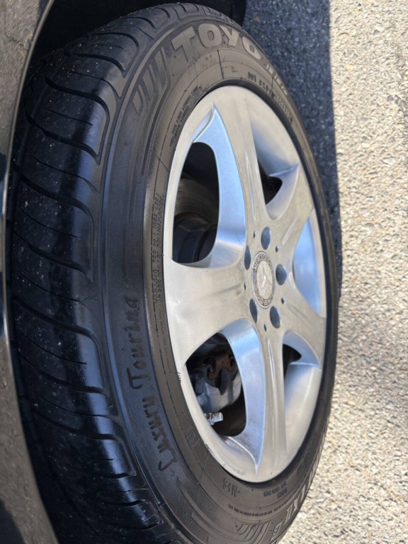 2016 Mercedes-Benz E-Class Image 34