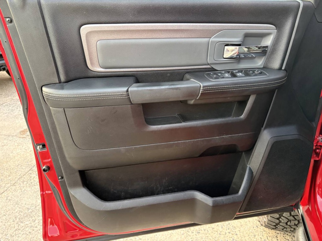 2017 RAM 2500 Image 9