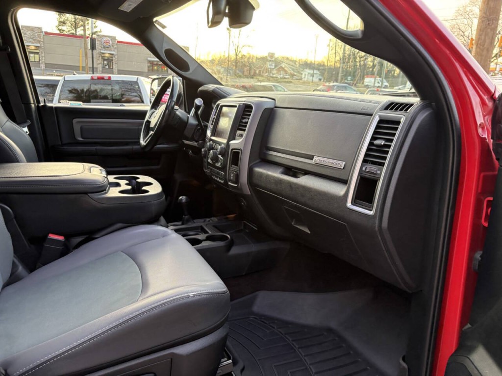 2017 RAM 2500 Image 31