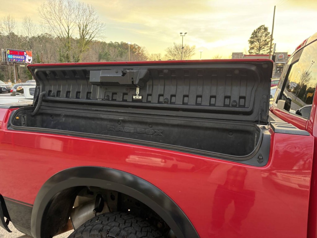 2017 RAM 2500 Image 38