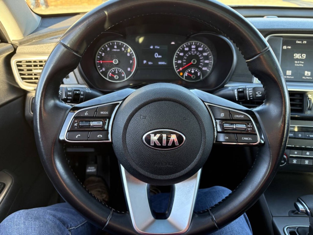 2019 Kia Optima Image 12